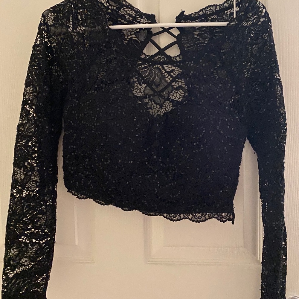 Black crop top